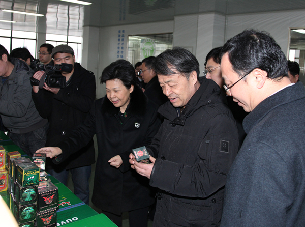 全国供销合作总社党组书记、理事会主任杨传堂视察集团在安吉投资企业 全国供销合作总社党组书记、理事会主任杨传堂视察集团在安吉投资企业